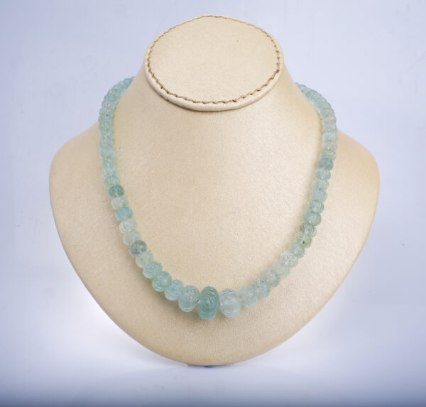 white pearl necklace